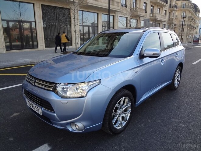 Mitsubishi Outlander 2013, 73,000 km - 2.0 l - Bakı