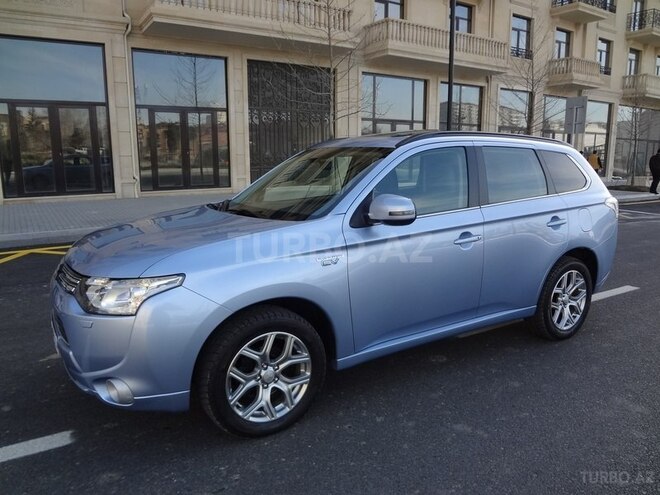 Mitsubishi Outlander 2013, 73,000 km - 2.0 l - Bakı