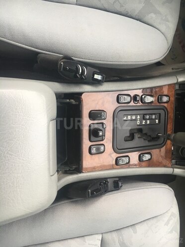 Mercedes E 260 1997, 297,140 km - 2.8 l - Bakı