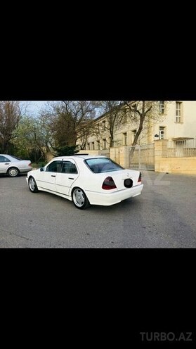 Mercedes C 230 2000, 195,000 km - 2.3 л - Bakı