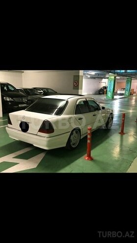 Mercedes C 230 2000, 195,000 km - 2.3 л - Bakı