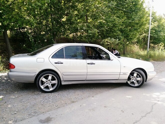 Mercedes E 230 1996, 277,922 km - 2.3 l - Bakı