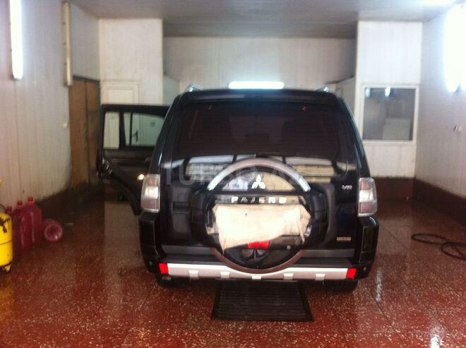 Mitsubishi Pajero 2010, 170,000 km - 3.5 l - Bakı