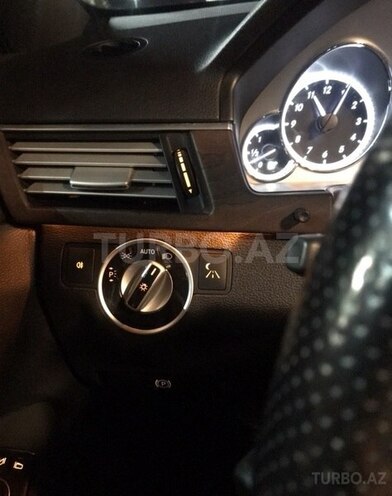 Mercedes E 350 2011, 93,000 km - 3.5 l - Bakı