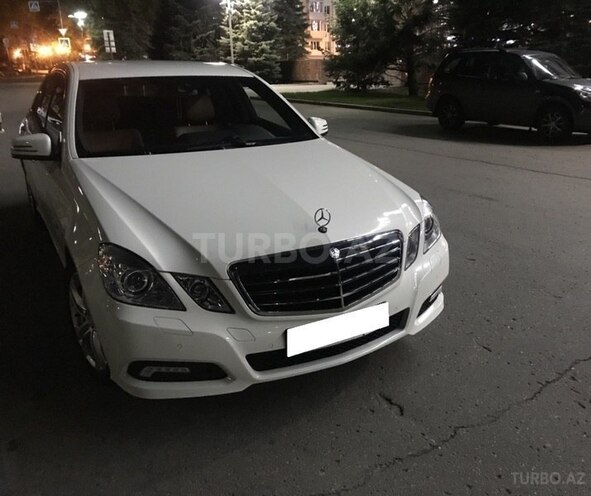 Mercedes E 350 2011, 93,000 km - 3.5 l - Bakı