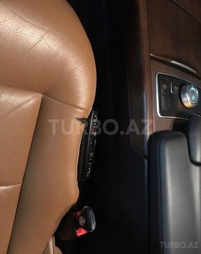 Mercedes E 350 2011, 93,000 km - 3.5 l - Bakı