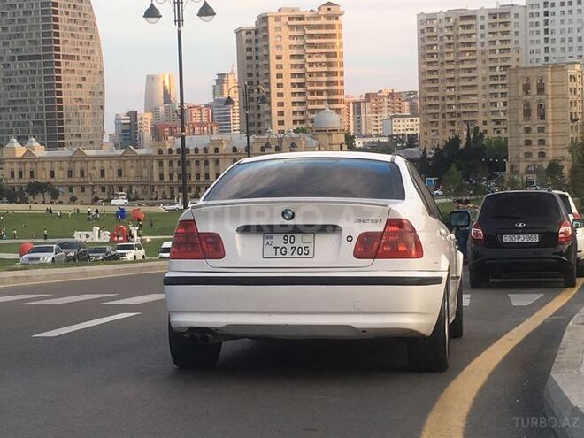 BMW 325 2002, 250,000 km - 2.5 l - Bakı