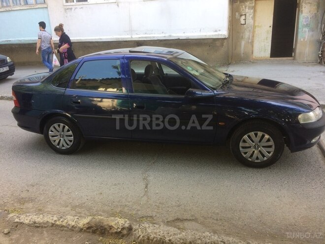 Opel Vectra 1995, 440,000 km - 1.8 l - Sumqayıt