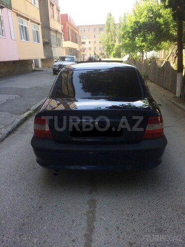 Opel Vectra 1995, 440,000 km - 1.8 l - Sumqayıt