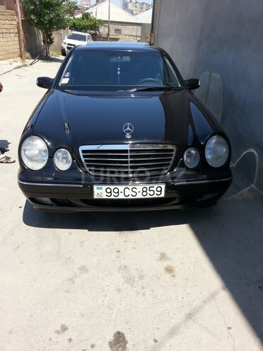 Mercedes E 240 2001, 256,000 km - 0.3 л - Bakı