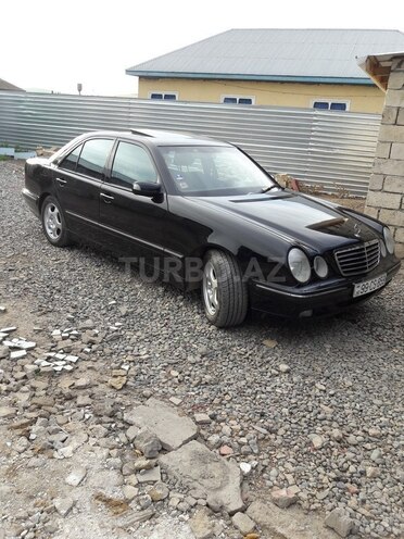Mercedes E 240 2001, 256,000 km - 0.3 л - Bakı