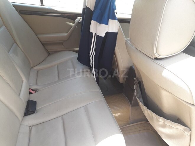 Mercedes C 220 1996, 258,000 km - 2.2 л - Sumqayıt