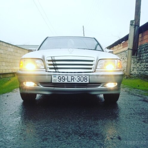 Mercedes C 240 2000, 244,566 km - 2.4 л - Balakən