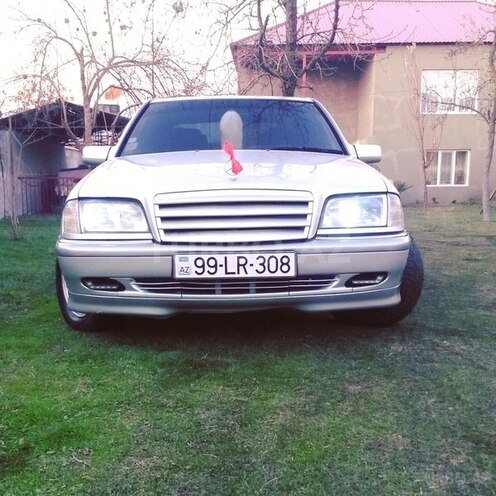 Mercedes C 240 2000, 244,566 km - 2.4 л - Balakən