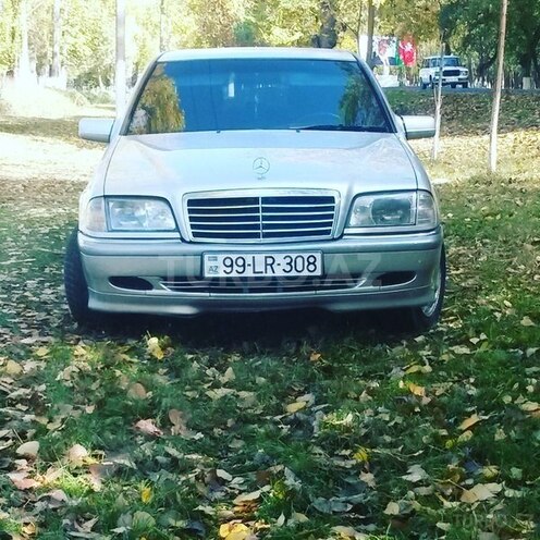 Mercedes C 240 2000, 244,566 km - 2.4 л - Balakən