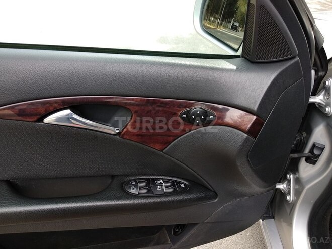 Mercedes E 200 2004, 268,000 km - 2.2 l - Sumqayıt