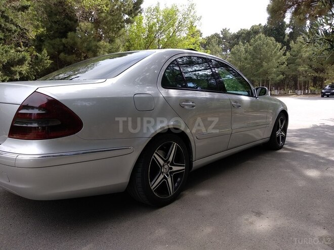 Mercedes E 200 2004, 268,000 km - 2.2 l - Sumqayıt