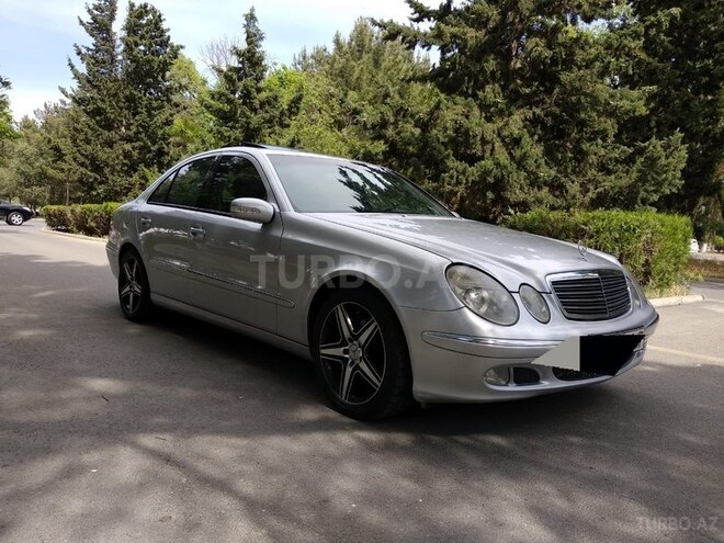 Mercedes E 200 2004, 268,000 km - 2.2 l - Sumqayıt