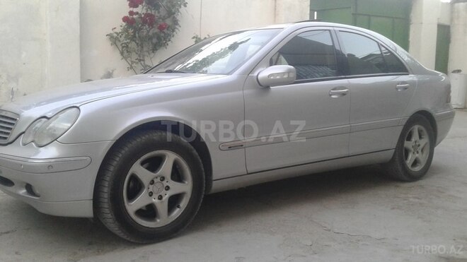 Mercedes C 200 2000, 256,000 km - 2.0 л - Bakı