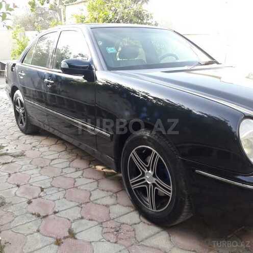 Mercedes E 240 2000, 298,000 km - 2.4 л - Bakı