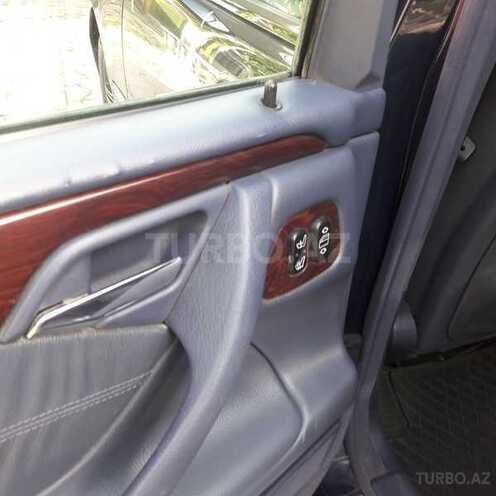 Mercedes E 240 2000, 298,000 km - 2.4 л - Bakı