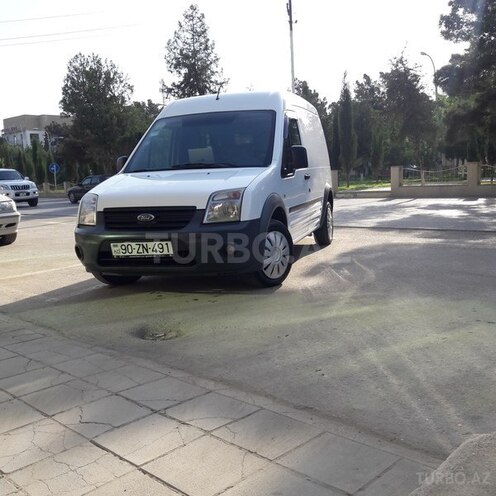 Ford Tourneo Connect 2010, 272,000 km - 1.8 л - Şirvan