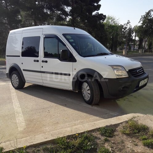 Ford Tourneo Connect 2010, 272,000 km - 1.8 л - Şirvan