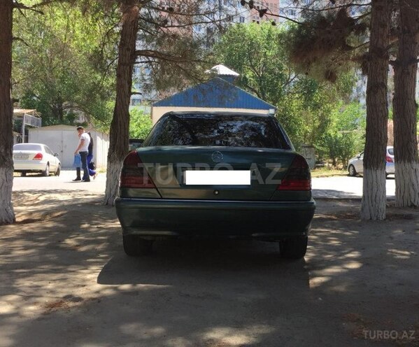Mercedes C 180 1999, 260,000 km - 1.8 л - Bakı