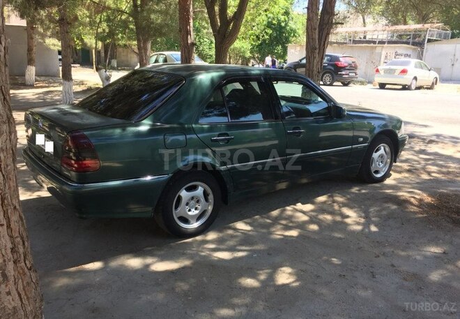 Mercedes C 180 1999, 260,000 km - 1.8 л - Bakı