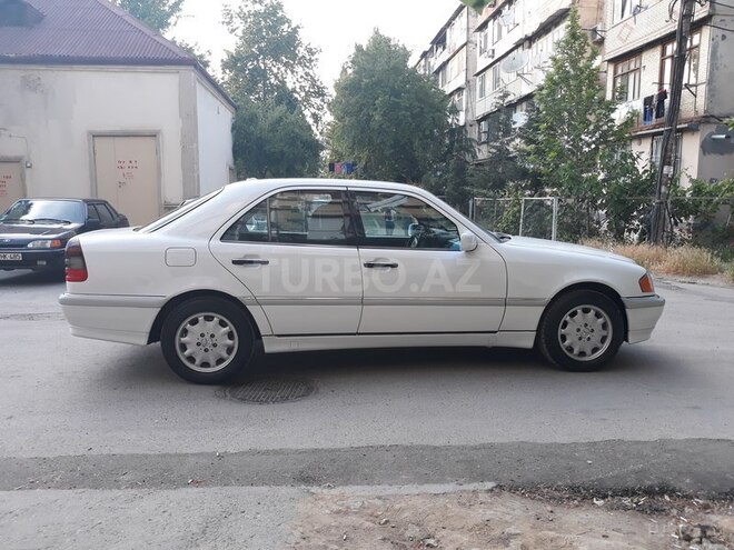 Mercedes C 230 2000, 158,000 km - 2.3 l - Bakı