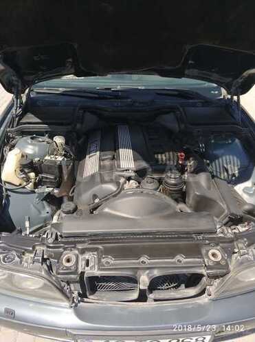 BMW 523 1999, 179,000 km - 2.5 l - Bakı