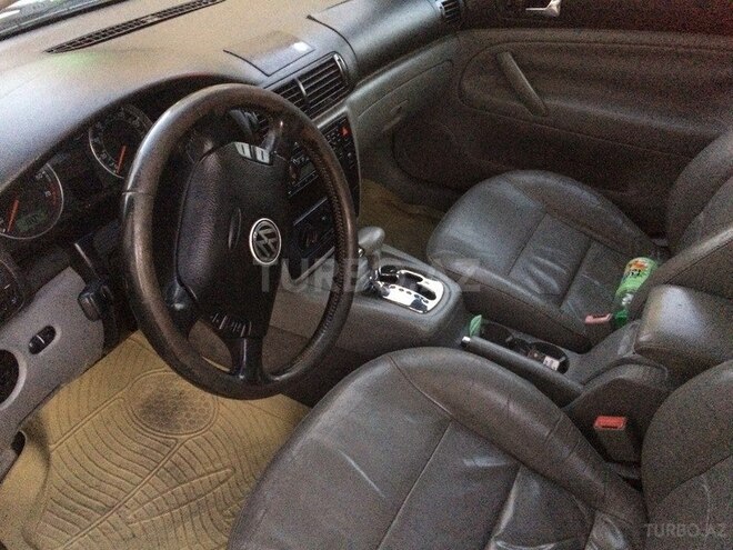 Volkswagen Passat 2001, 260,000 km - 1.8 l - Bakı