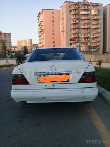Mercedes E 250 1994, 435,000 km - 2.5 l - Bakı