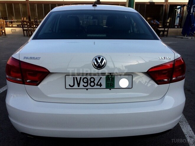 Volkswagen Passat 2015, 25,000 km - 1.8 l - Bakı
