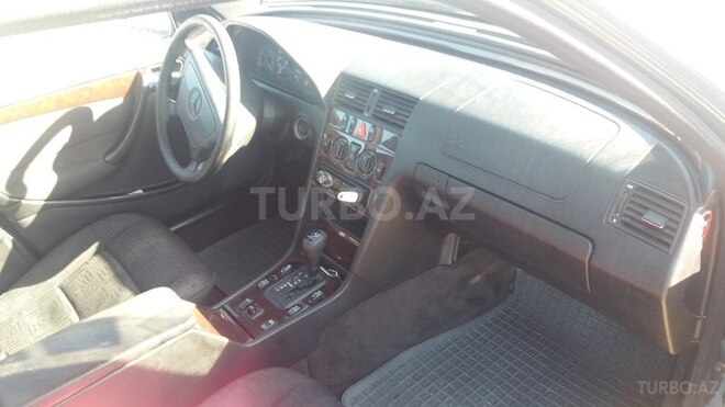 Mercedes C 250 1997, 265,000 km - 2.5 л - Bakı