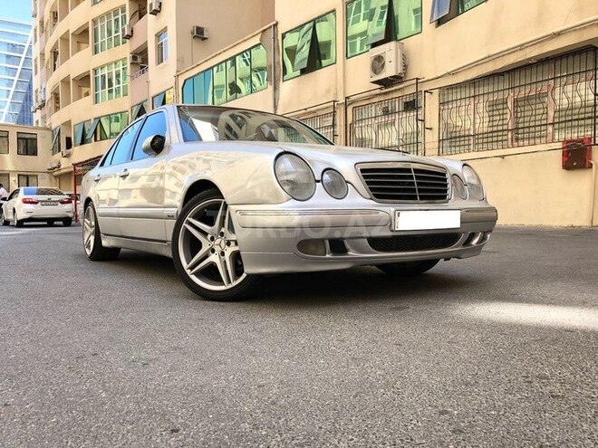 Mercedes E 220 2000, 250,000 km - 2.2 l - Bakı