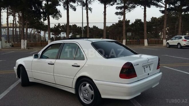 Mercedes C 230 1997, 256,000 km - 2.3 l - Bakı