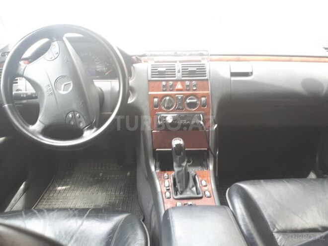 Mercedes E 240 1999, 210,000 km - 2.4 л - Şəmkir