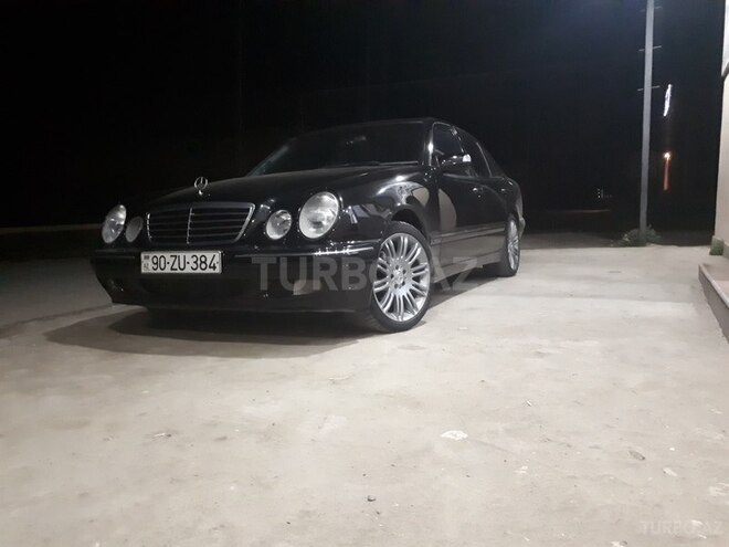 Mercedes E 240 1999, 210,000 km - 2.4 л - Şəmkir