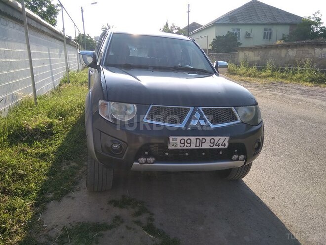 Mitsubishi L200 2012, 191,000 km - 2.5 l - Şirvan