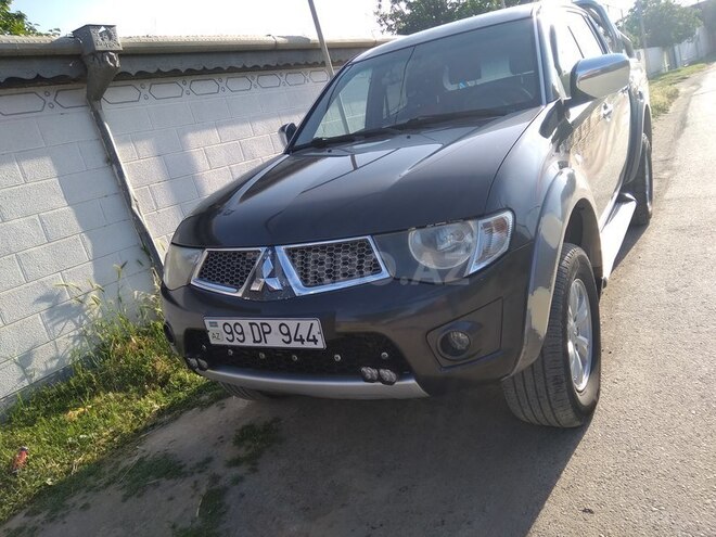 Mitsubishi L200 2012, 191,000 km - 2.5 l - Şirvan