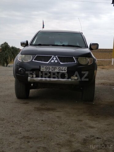 Mitsubishi L200 2012, 191,000 km - 2.5 l - Şirvan