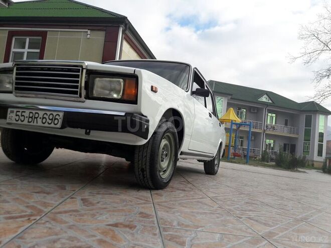 LADA (VAZ) 2107 2006, 98,000 km - 0.2 l - Oğuz