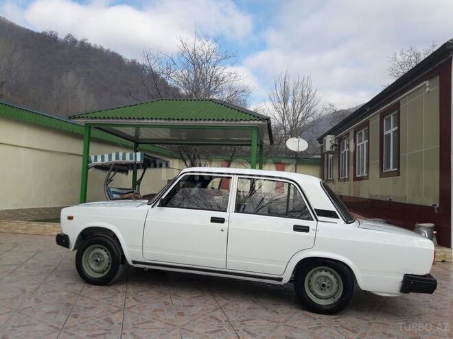 LADA (VAZ) 2107 2006, 98,000 km - 0.2 l - Oğuz