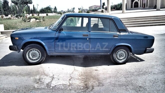 LADA (VAZ) 2107 2004, 95,700 km - 1.6 l - Salyan