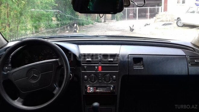 Mercedes C 220 1993, 613,873 km - 2.2 l - Masallı