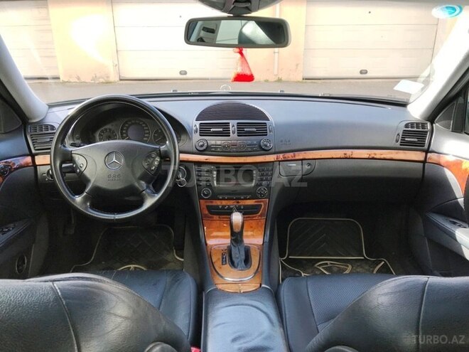 Mercedes E 270 2002, 287,362 km - 2.7 л - Sumqayıt