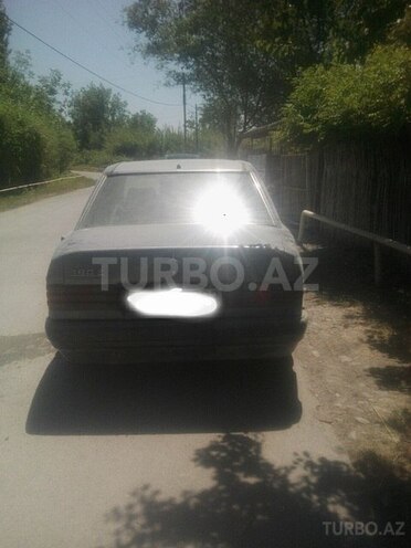 Mercedes 190 1990, 32,569 km - 2.5 l - İmişli