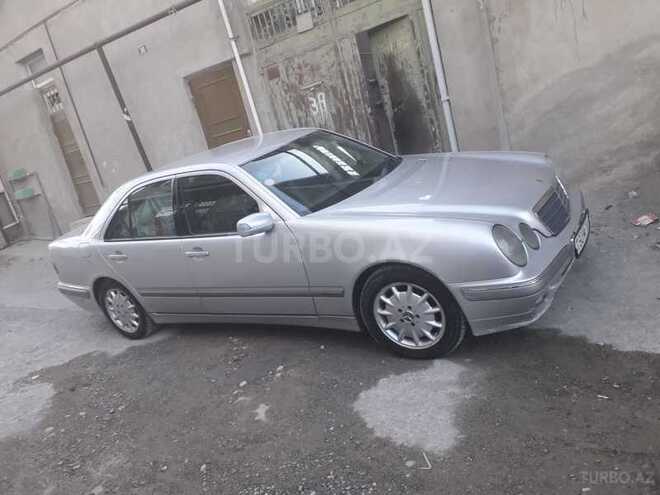 Mercedes E 240 2001, 265,000 km - 2.4 l - Bakı