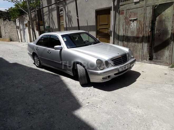 Mercedes E 240 2001, 265,000 km - 2.4 l - Bakı